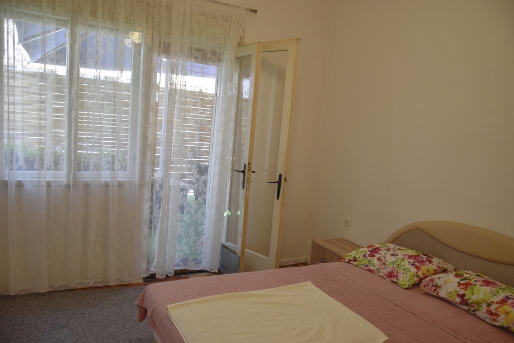 Old Square Bihać Apartment Bagian luar foto